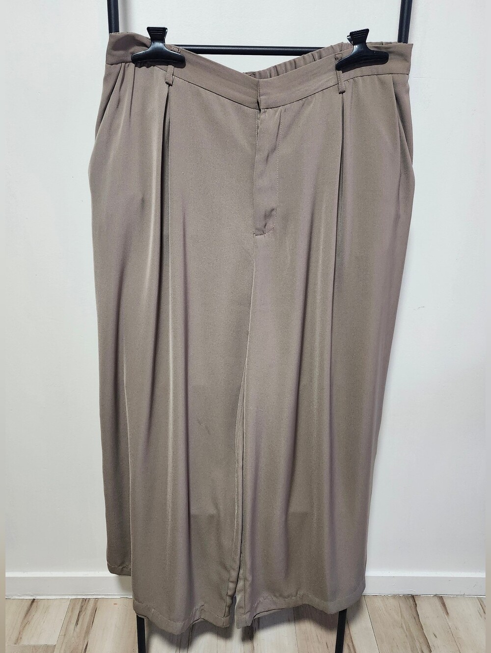 Tronjori Classic Wide Leg Women's Pants - Taupe